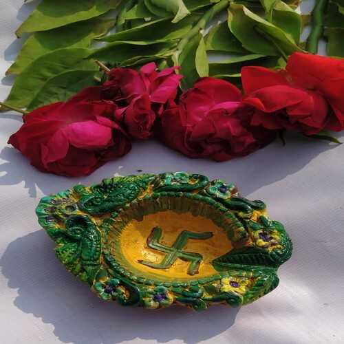 Mixed Size Diya ( Set of 11)