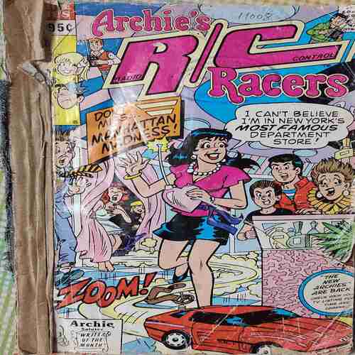 Archie Series . ( 5 in 1 Single Binding ). Archie's R/C Racers , Betty & Veronica , The New Archies , Germany And Betty & Veronica Christmas Spectacular .