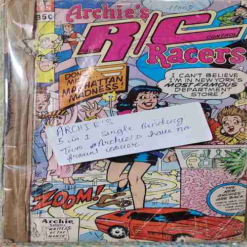 Archie Series . ( 5 in 1 Single Binding ). Archie's R/C Racers , Betty & Veronica , The New Archies , Germany And Betty & Veronica Christmas Spectacular .