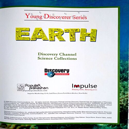 Young Discover Series  Universe, Animals, Earth (Set of 3 books))