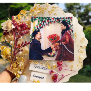 5 inch customise engagement resin photo frame with Stand