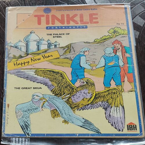 Tinkle Fortnightly No. .....61 . HAPPY NEW YEAR . ( THE PALACE OF STEEL & THE GREAT SKUA ) ACK . { Front cover little cut from upper side } .