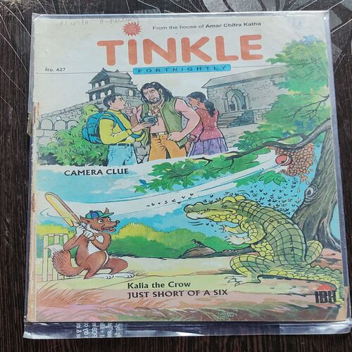 Tinkle Fortnightly No. 427 . ( CAMERA CLUE & KALIA THE CROW JUST SHORT OF A SIX ) ACK .