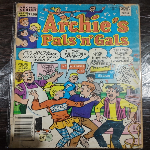 Archie's pals 'n' Gals . ( Archie Series No.213 , March ) .