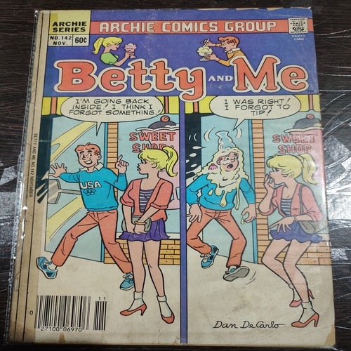 Betty And Me .( Archie Series No.142 , November ) .