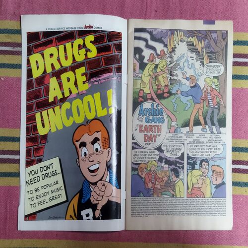 ARCHIE'S PALS N" GALS (NO-215 JUNE)