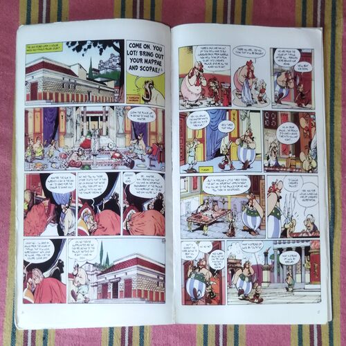 ASTERIX AND THE LAUREL WREATH