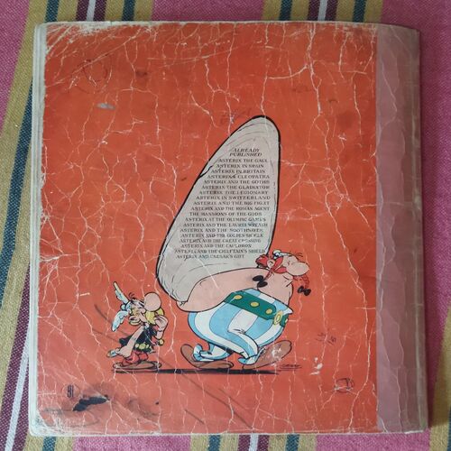 ASTERIX AND THE CAULDRON