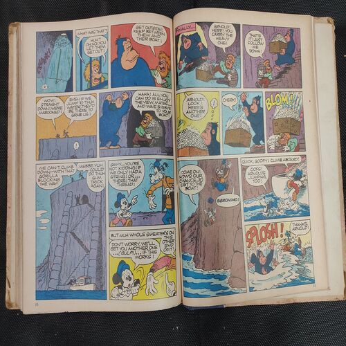 ( 12 In 1 Single Binding ) Chandamama Classics And Comics . Edition :- { 1. Chandamama ( Vol. 01 , No. 01 ) 20th October 1980.  2. Chandamama ( Vol. 01 , No. 02 ) 5th November 1980.  3. Chandamama ( Vol. 01 , No. 03 ) 20th November 1980. 4. Chandamama ( Vol. 01 , No. 04 ) 5th December 1980.  5. Chandamama ( Vol. 01 , No. 05 ) 20th December 1980 .  6. Chandamama ( Vol. 01 , No. 06 ) 5th January 1981.  7. Chandamama ( Vol. 01 , No. 07 ) 20th January 1981.  8. Chandamama ( Vol. 01 , No. 08 )5th February 1981 .  9. Chandamama ( Vol. 01 , No. 09 ) 20th February 1981 .  10.Chandamama ( Vol. 01 , No. 10 )5th March 1981.  11. Chandamama ( Vol. 01 , No. 11 ) 20th March 1981.  12. Chandamama ( Vol. 01 , No. 12 ) 5th April 1981 }.