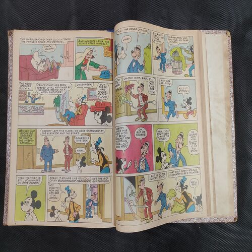 ( 12 In 1 Single Binding ) Chandamama Classics And Comics . Edition :- { 1. Chandamama ( Vol. 03 , No. 01 ) 21 October - 05 November 1982.  2. Chandamama ( Vol. 03 , No. 02 ) 6 - 20 November 1982.  3. Chandamama ( Vol. 03 , No. 03 ) 20th November 1982. 4. Chandamama ( Vol. 03 , No. 04 ) 5th December 1982.  5. Chandamama ( Vol. 03 , No. 05 ) 21th December - January 1983 .  6. Chandamama ( Vol. 03 , No. 06 ) 06th - 20th January 1983.  7. Chandamama ( Vol. 03 , No. 07 ) 21th January - 5 February 1983.  8. Chandamama ( Vol. 03 , No. 08 )6th - 20th Februry 1983 .  9. Chandamama ( Vol. 03 , No. 09 ) 21th February - 5th March 1983 .  10.Chandamama ( Vol. 03 , No. 10 )6th - 20th March 1983.  11. Chandamama ( Vol. 03 , No. 11 ) 21th March - 5th April 1983.  12. Chandamama ( Vol. 03 , No. 12 ) 6th - 20th April 1983. }.