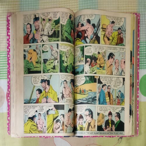 (INDRAJAL COMICS) (VOLUME-6) (10 IN 1 SINGLE BINDING), 1.> THE LEGEND OF VALOUR (PART-1), 2.> THE LEGEND OF VALOUR (PART-2), 3.> THE FUGITIVE, 4.> THE GOLD HUNT, 5.> THE MILLION DOLLAR RANSOM, 6.> IN THE DEVIL'S GRIP, 7.> THE NINGH ON THE FORSAKEN ISLAND, 8.> THE LOST ISLAND, 9.> THE JAIL BREAK, 10.> THE HIGHWAY GANG