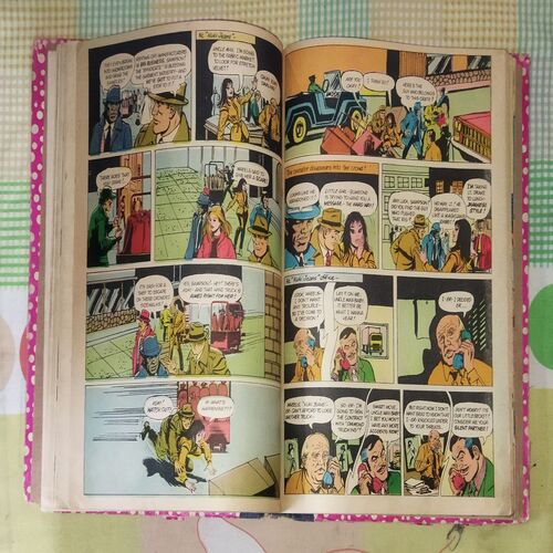 (INDRAJAL COMICS) (VOLUME-6) (10 IN 1 SINGLE BINDING), 1.> THE LEGEND OF VALOUR (PART-1), 2.> THE LEGEND OF VALOUR (PART-2), 3.> THE FUGITIVE, 4.> THE GOLD HUNT, 5.> THE MILLION DOLLAR RANSOM, 6.> IN THE DEVIL'S GRIP, 7.> THE NINGH ON THE FORSAKEN ISLAND, 8.> THE LOST ISLAND, 9.> THE JAIL BREAK, 10.> THE HIGHWAY GANG