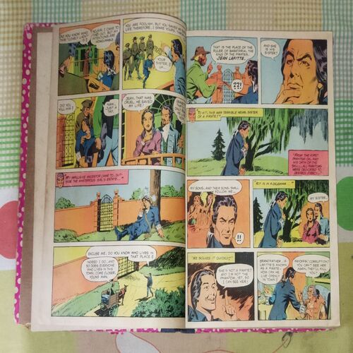 (INDRAJAL COMICS) (VOLUME-6) (10 IN 1 SINGLE BINDING), 1.> THE LEGEND OF VALOUR (PART-1), 2.> THE LEGEND OF VALOUR (PART-2), 3.> THE FUGITIVE, 4.> THE GOLD HUNT, 5.> THE MILLION DOLLAR RANSOM, 6.> IN THE DEVIL'S GRIP, 7.> THE NINGH ON THE FORSAKEN ISLAND, 8.> THE LOST ISLAND, 9.> THE JAIL BREAK, 10.> THE HIGHWAY GANG