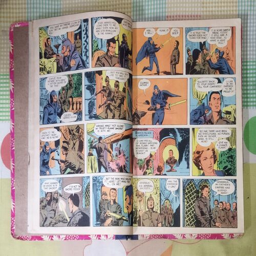 (INDRAJAL COMICS) (VOLUME-4) (10 IN 1 SINGLE BINDING), 1.> THE CALL OF THE JUNGLE, 2.> THE MAGIC SWORD , 3.> THE HORROR DUNGEONS THE SMUGGLER'S RING (PART-2), 5.> THE SMUGGLER'S RING (PART-1), 6.> THE STRANGLER'S TRAP, 7.> BETRAYAL OF THE OATH, 8.> THE HIDDEN VIPERS, 9.> EMBERS OF FURY (PART-2), 10.> EMBERS OF FURY (PART-1)