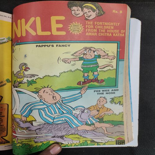 ( 10 In 1 Single Binding ) Tinkle . Edition :- Tinkle No. ( 301 , 302 , 303 , 304 , 305 , 306 , 307 , 308 , 309 & 310 ).
