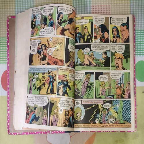 (INDRAJAL COMICS) (VOLUME) (10 IN 1 SINGLE BINDING), 1.> THE DRAGONS', 2.> THE BROKEN STRINGS, 3.> ALEENA THE ENCHANTRESS (PART-1), 4.> ALEENA THE ENCHANTRESS (PART-2), 5.> THE WAX TRAP, 6.> ABODE OF THE GHOSTS (PART-1), 7.> ABODE OF THE GHOSTS (PART-2), 8.> THE SCARY WHISPER, 9.> THE ANGERY SHARK BOY, 10.> THE VENGEFUL OUTLAWS