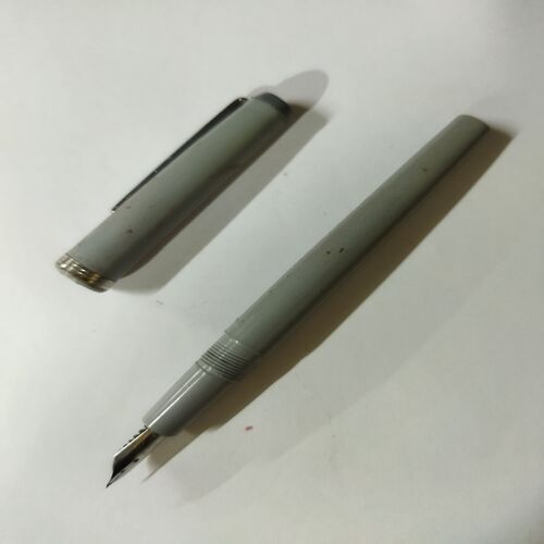 OLD FOUNTAIN PEN