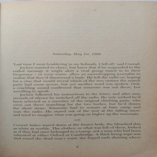 Paths Of Glory ( By Jeffrey Archer )