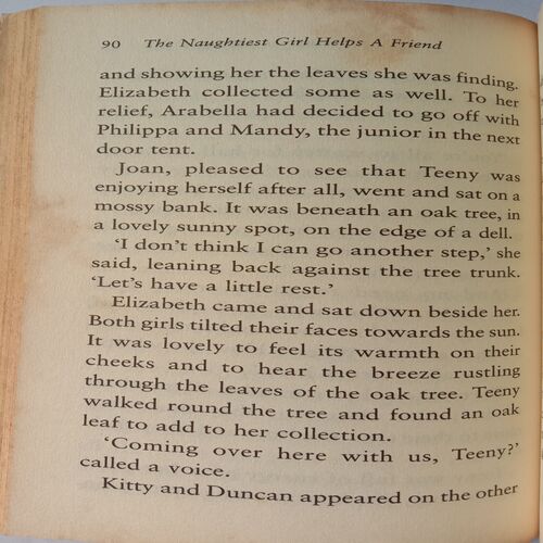 The Naughtiest Girl Helps A Friend (By Anne Digby)