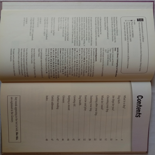 Keeping Pets Dogs (By Louise and Richard Spilsbury)