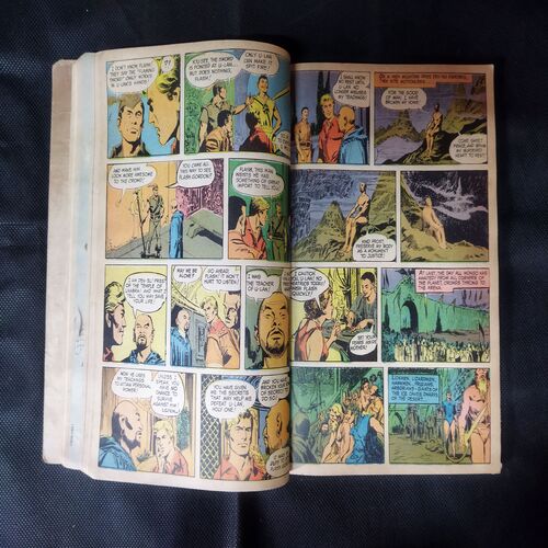 (INDRAJAL COMICS) (SINGLE BINDING 10 IN 1), 1.>THE STRANGLER'S TRAP, 2.>THE SMUGGLER'S RING (PART-1), 3.>THE SMUGGLER'S RING (PART-2), 4.>THE HORROR DUNGEONS, 5.>THE MAGIC SWORD, 6.>THE CALL OF THE JUNGLE, 7.>THE DRAGONS', 8.>THE BROKEN STRINGS, 9.>ALEENA THE ENCHANTRESS (PART-1), 10.>ALEENA THE ENCHANTRESS (PART-2)
