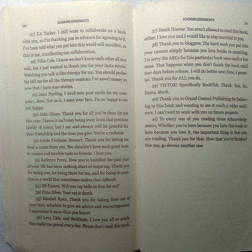 Verity (By Colleen Hoover)