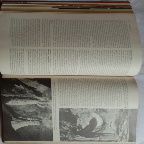 The International Encyclopedia Of Science (Volume 1: A to D)