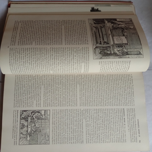 The International Encyclopedia Of Science (Volume 3 : M to R)