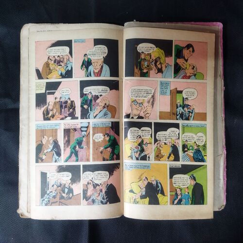 (INDRAJAL COMICS) (SINGLE BINDING 10 IN 1), 1.>THE SECRET OF THE BLUE MOUNTAIN, 2.>THE GREEN-EYED MONSTER (PART-1), 3.>THE GREEN-EYED MONSTER (PART-2), 4.>THE MILLION DOLLAR RANSOM, 5.>THE CONSPIRATORS' WEB (PART-1), 6.>SATAN'S DISCIPLES (PART-1), 7.>THE HORROR DUNGEONS, 8.>MAGNON'S GLORIOUS REIGN (PART-1), 9.>THE VICTIM AT DAREHOUSE, 10.>THE CHATEAU OF INTRIGUES