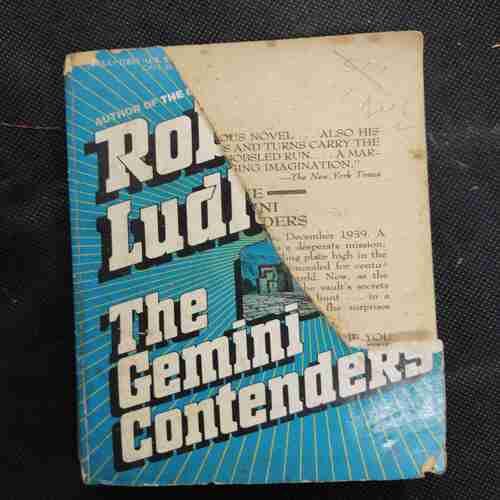The Gemini Contenders . ( Front Cover Half Cut ) .