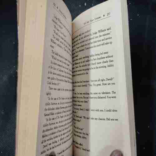 Sidney Sheldon Tell Me Your Dreams .
