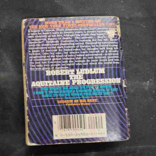 Robert Ludlum The Aquitaine Progression .