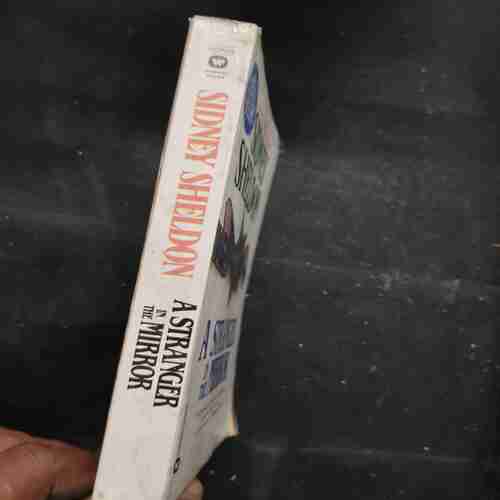 Sidney Sheldon A Stranger In The Mirror .