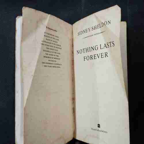 Sidney Sheldon Nothing Lasts Forever .