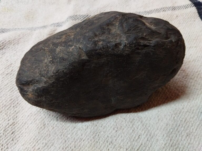 Meteorite (extra terrestrial products)