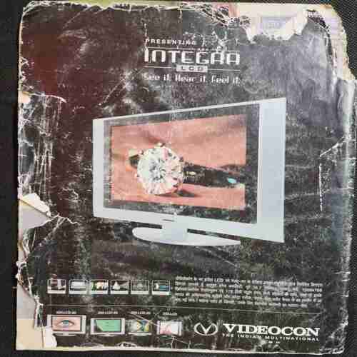 AHA ZINDAGI ( October  2006 ) ( Story complete , Book banding side Little cut . Front cover little damage )