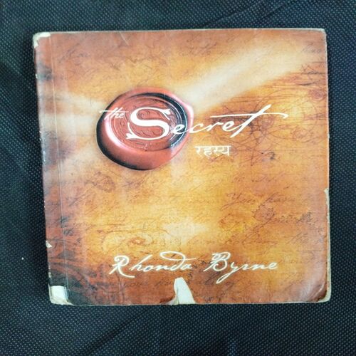 The Secret - Rahasya ( Rhonda Byrne ) .