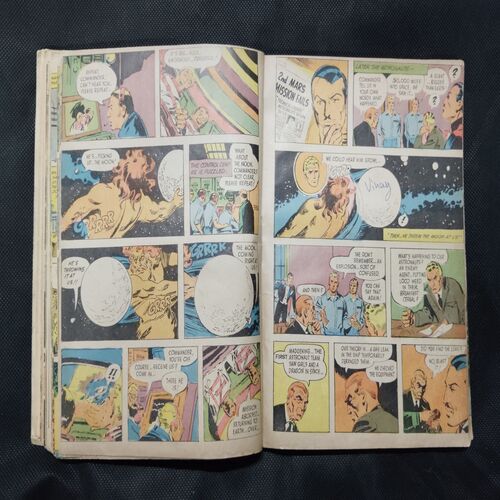 (INDRAJAL COMICS) (SINGLE BINDING- 14 IN 1) (LANGUAGE- ENGLISH), 1.>THE JAIL BREAK, 2.>THE HAUNT OF THE GHOST, 3.>THE PHANTOM'S ADORED GEM (PAET-1), 4.>THE PHANTOM'S ADORED GEM (PART-2), 5.>BAHADUR & THE CHILD-LIFTERS, 6.>THE SINISTER WORLD OF `8', 7.>THE BATTLE OF GIANTS, 8.>THE LAW-BREAKERS, 9.>50,000 MILES IN SPACE, 10.>THE SECRET ASSIGNMENT, 11.>VIDROHEE DAANAV, 12.>BHAIKH KA KHAJAANA, 13.>BHEESHMA, 14.>DHRUVA.