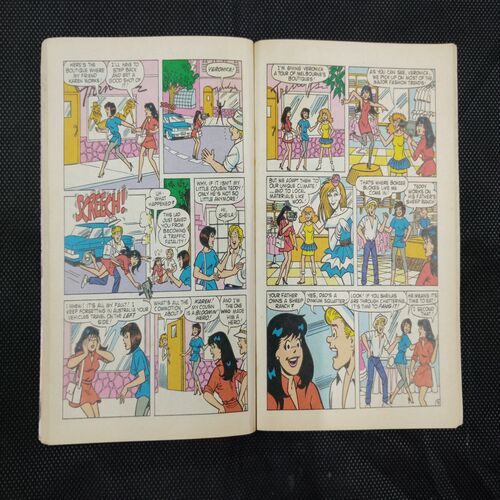 BETTY AND VERONICA (NO-107)