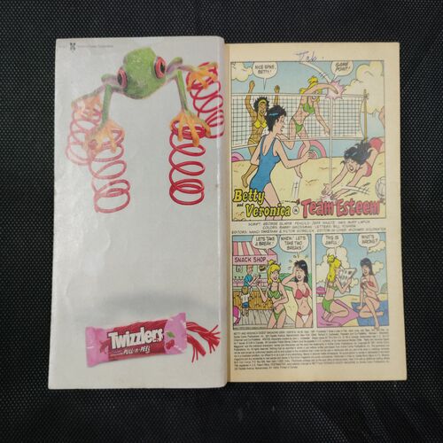 BETTY AND VERONICA (NO-90)
