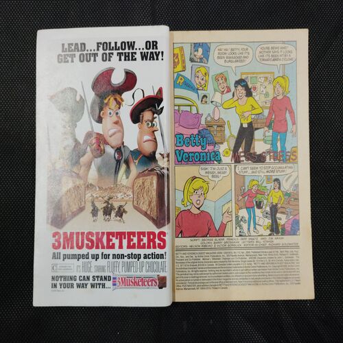 BETTY AND VERONICA (NO-110)
