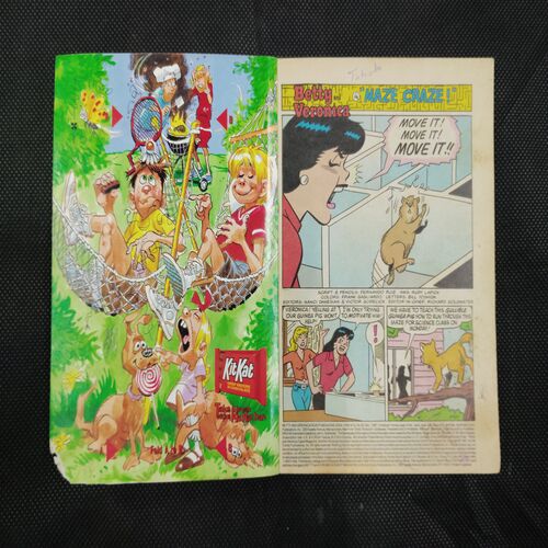 BETTY AND VERONICA (NO-92)