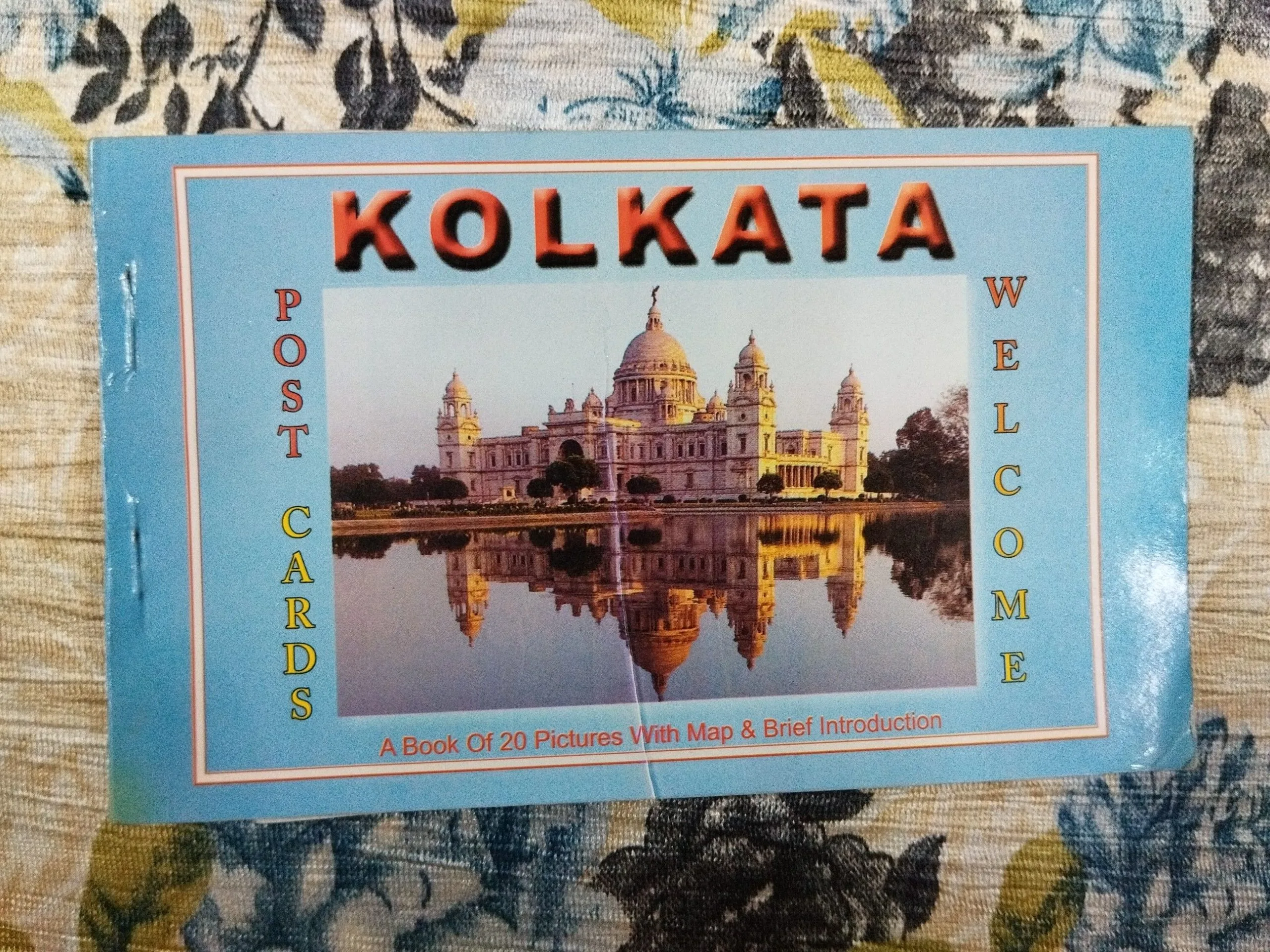 Kolkata ( Set of 20 Pictures And Post Cards ) .