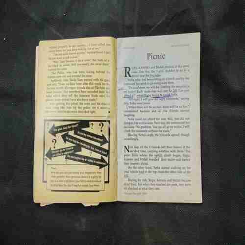 Champak ( 2nd February 2000 ) Coverless and first 2 pages missing .