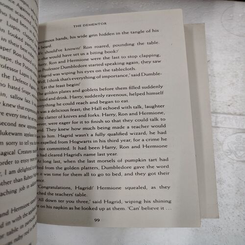 J.K Rowling Harry Potter And The Prisoner Of Azkabar .