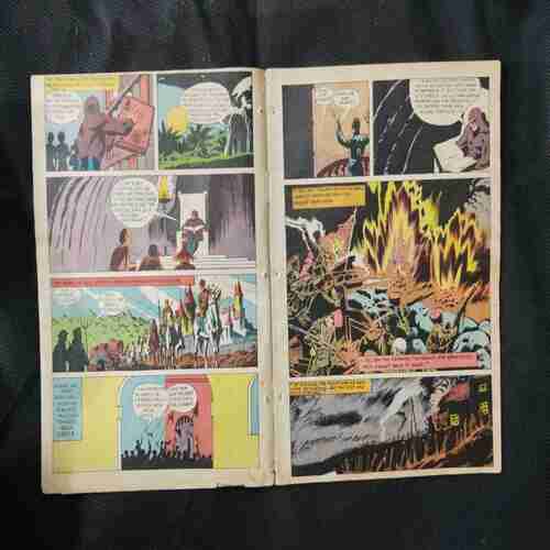 THE SECRET OF VACUL (CASTLE PART 1) BACK COVER HALF CUT.