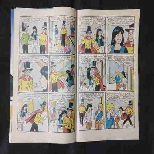 BETTY AND VERONICA (NO-180)
