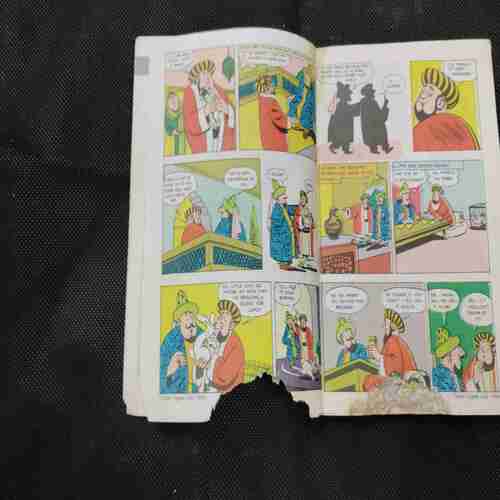 TINKLE (DOUBLE DIGEST NO- 16) littel cut down side.