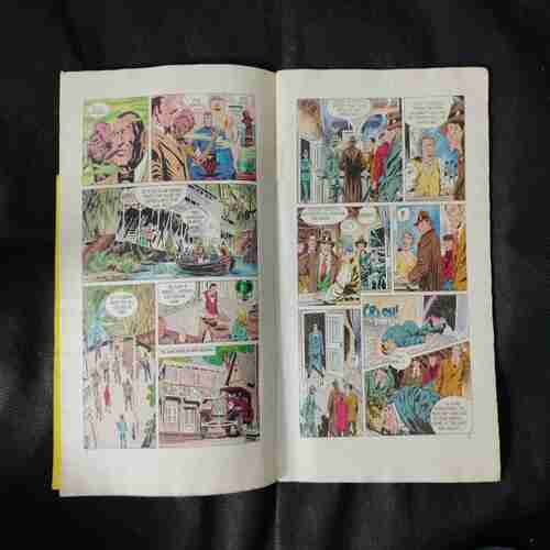 THE PHANTOM (SURPRISE FROM DISNEY INSIDE) front cover littel cut uper side.