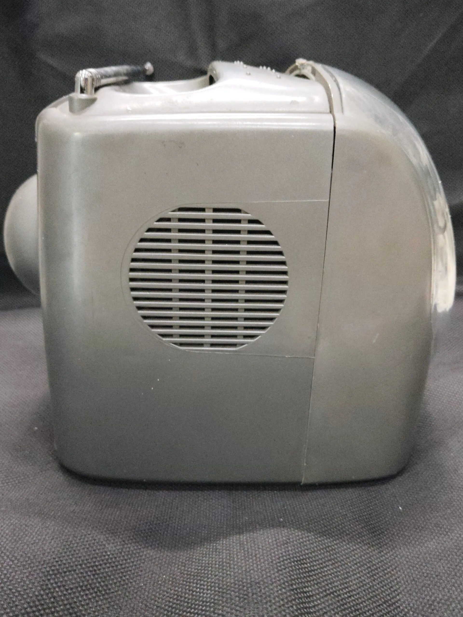 Portable 5.5 B/W TV With AM/FM Radio ( Radio reel is slightly loose ).